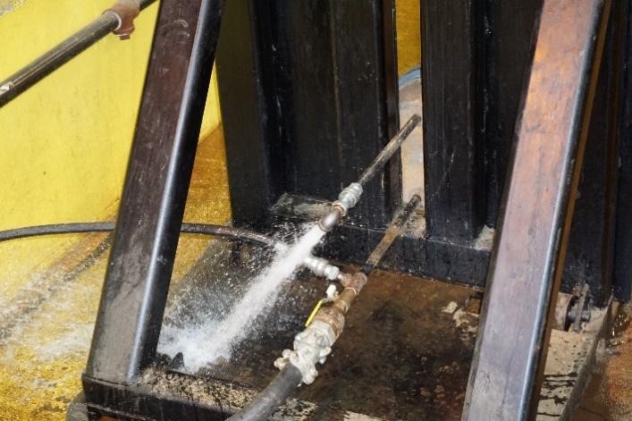 Exhausting All Air Prior to Pressurizing