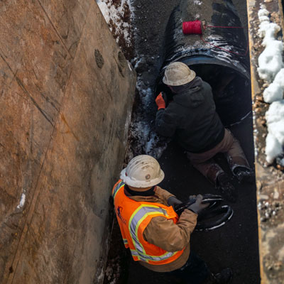 Crews install Ductile iron pipe for water delivery in Utah.